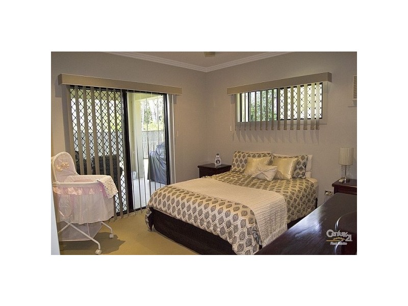 19 Eshelby Street, Bushland Beach QLD 4818