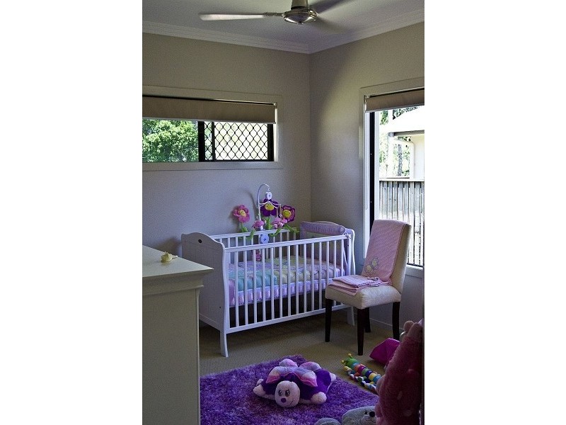 19 Eshelby Street, Bushland Beach QLD 4818