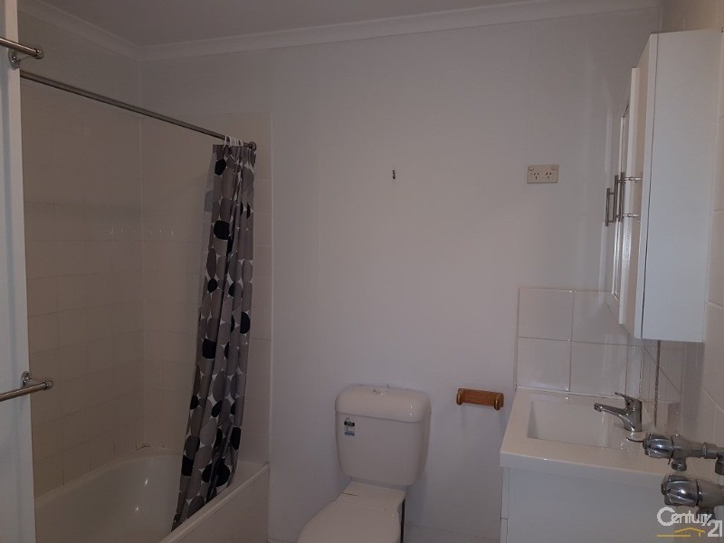 2/24 Sturges Street, Hermit Park QLD 4812