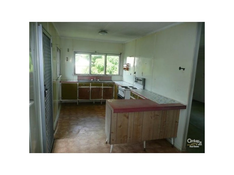 2 Brett Street, Cranbrook QLD 4814