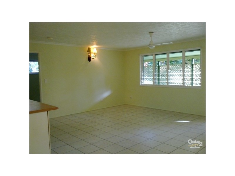 Bushland Beach QLD 4818