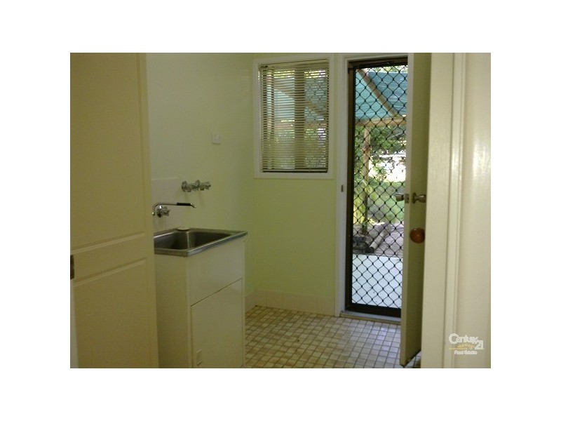 Bushland Beach QLD 4818