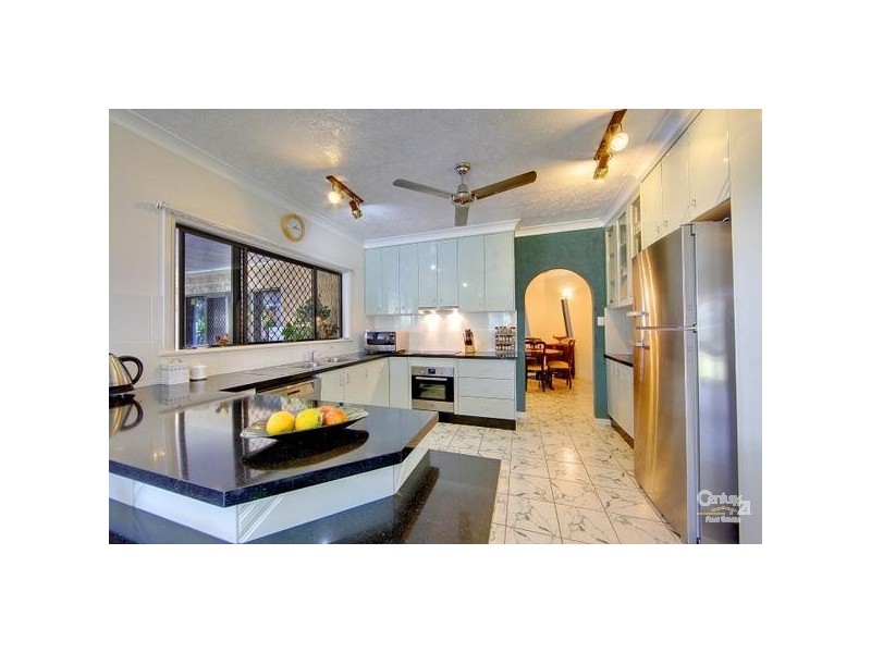 30 Hinchinbrook Drive, Thuringowa Central QLD 4817