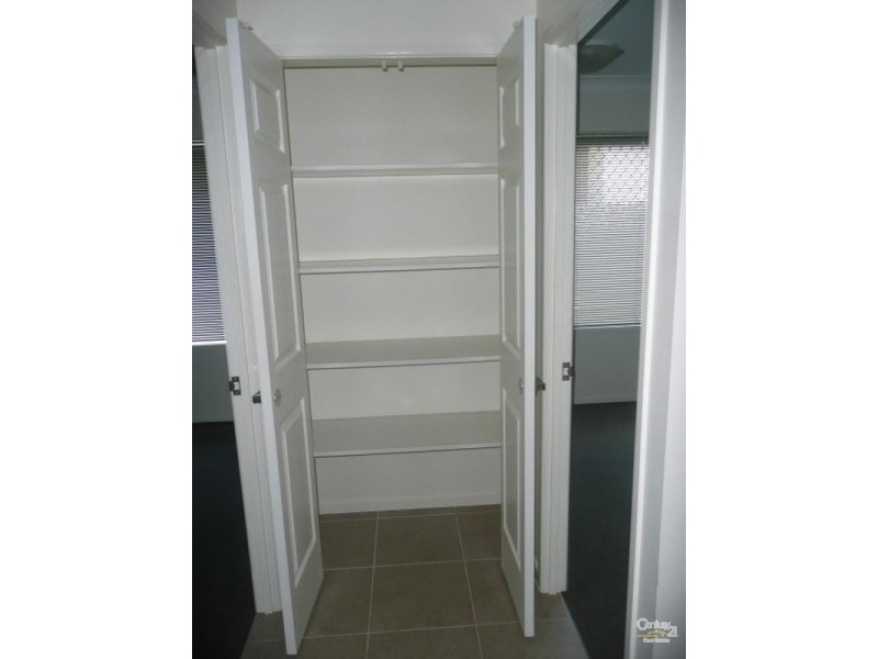 22 Strathburn Street, Mount Louisa QLD 4814