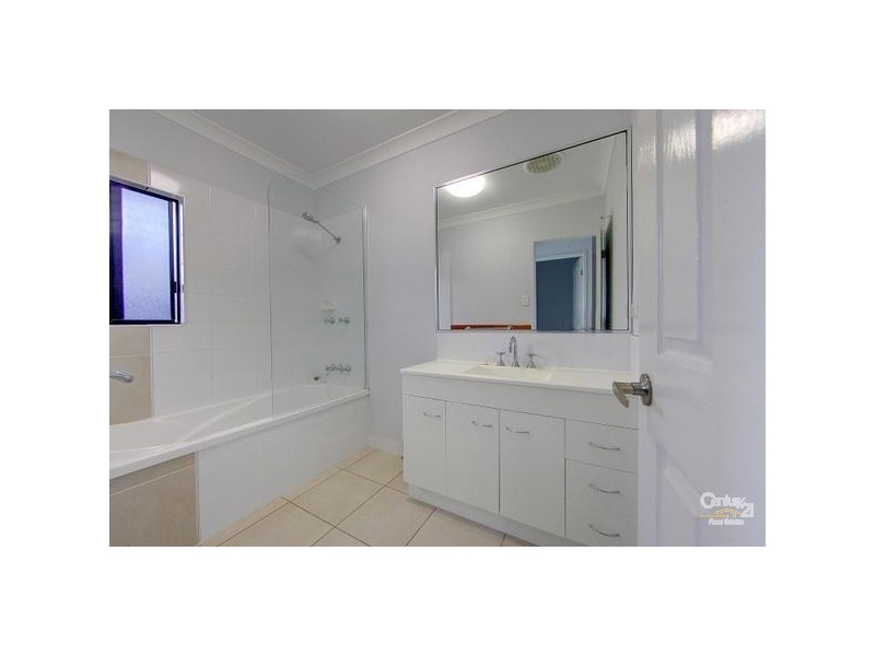 6 Dugong Crescent, Mount Louisa QLD 4814