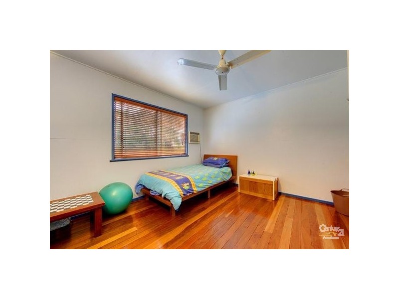 31 Park Street, Pimlico QLD 4812