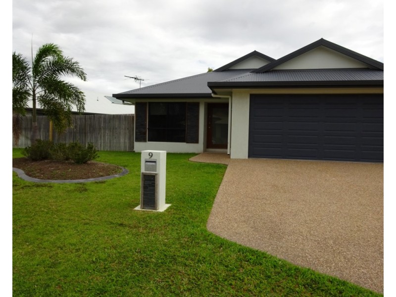 9 Benedore Street, Rasmussen QLD 4815