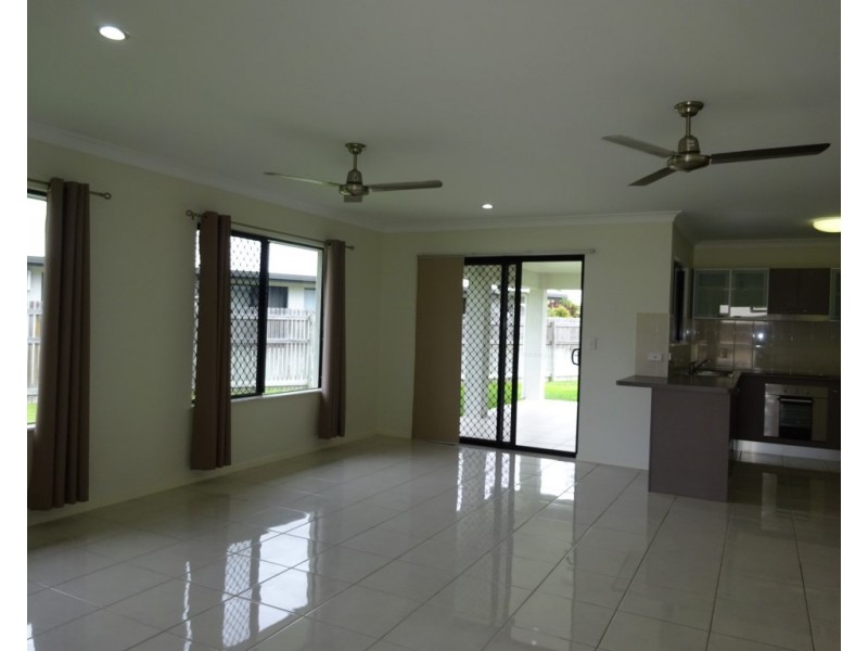 9 Benedore Street, Rasmussen QLD 4815