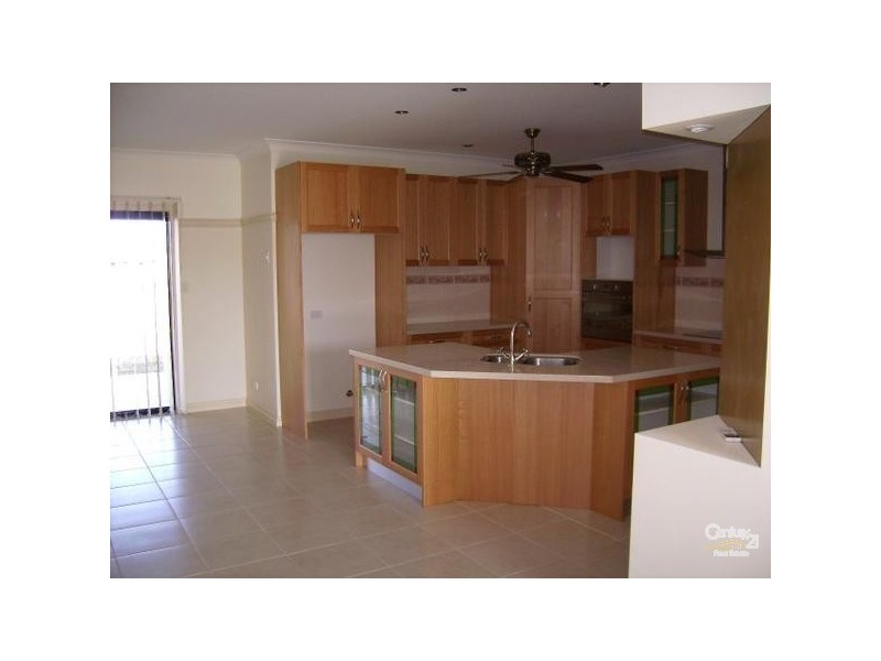 3 Mowbray Court, Mount Low QLD 4818