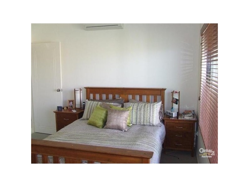 21 Anchorage Circuit, Bushland Beach QLD 4818
