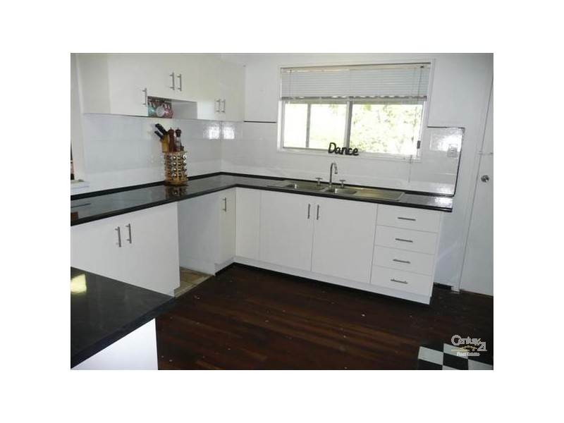 36 Julia Street, Kirwan QLD 4817