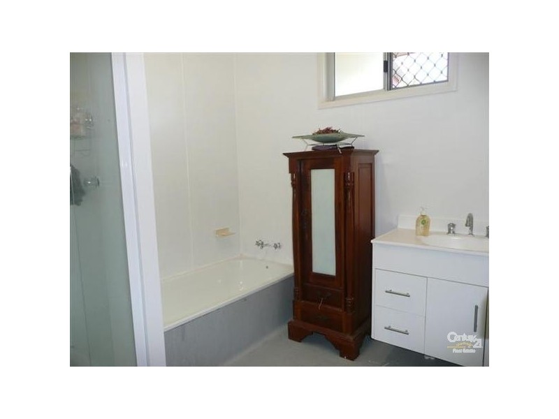 36 Julia Street, Kirwan QLD 4817