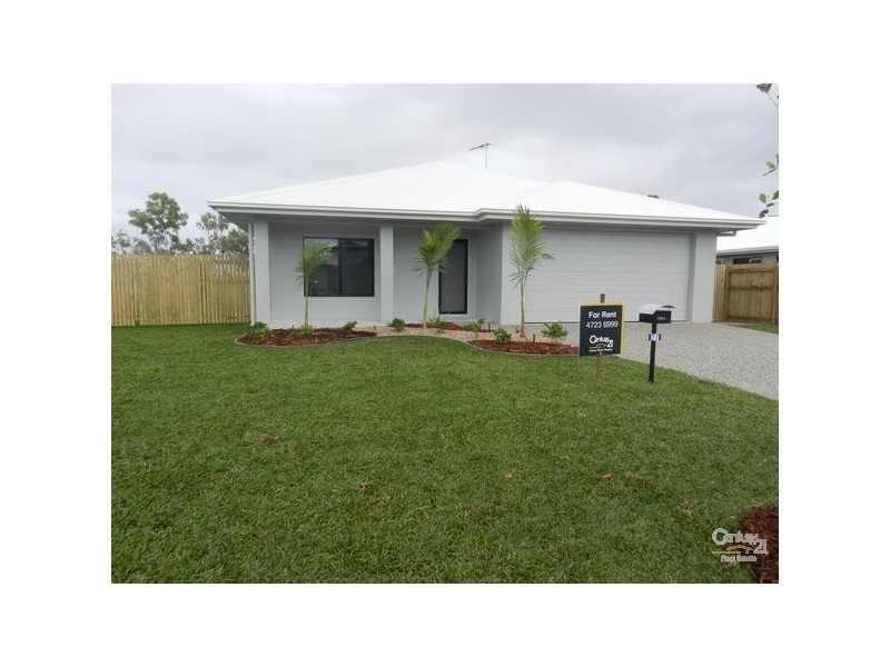 Bushland Beach QLD 4818