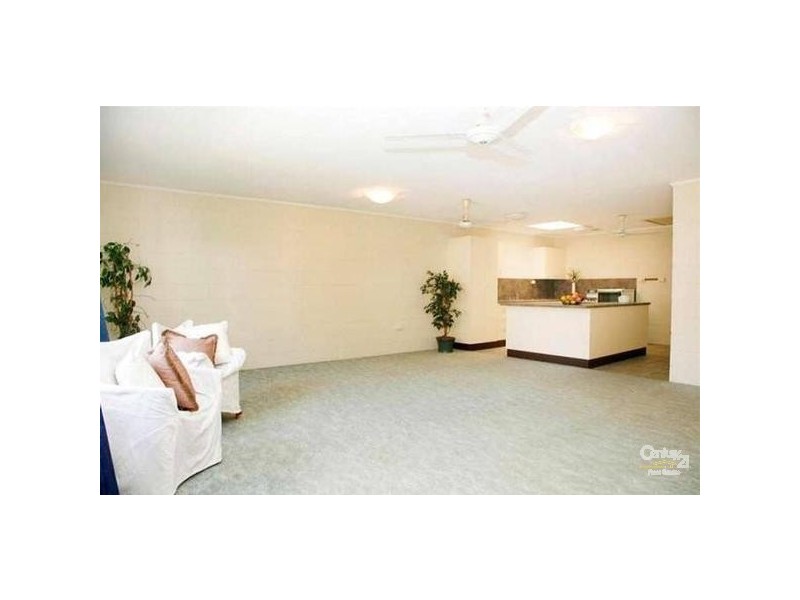 10 Badelona Street, Cranbrook QLD 4814