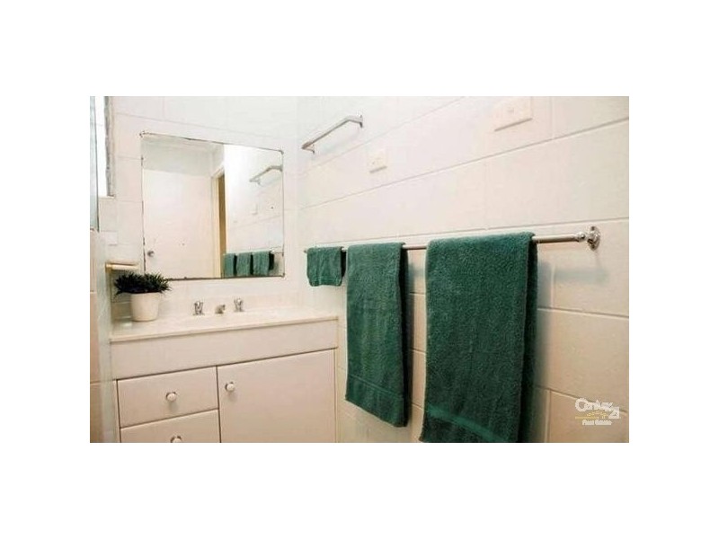 10 Badelona Street, Cranbrook QLD 4814