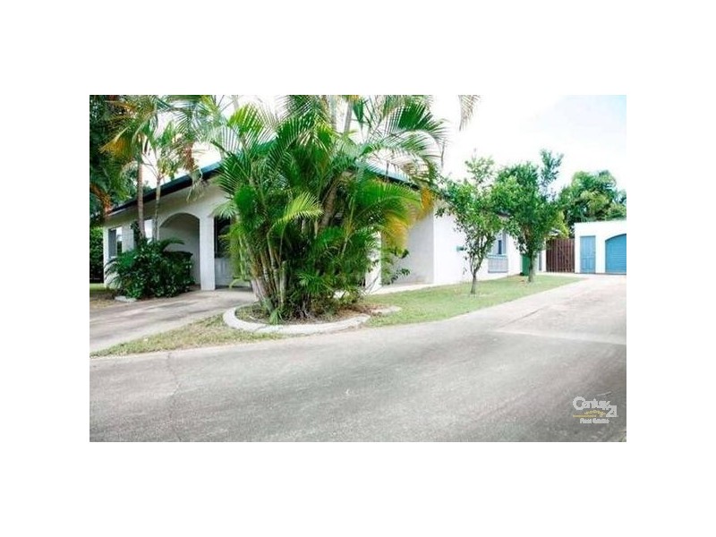 10 Badelona Street, Cranbrook QLD 4814