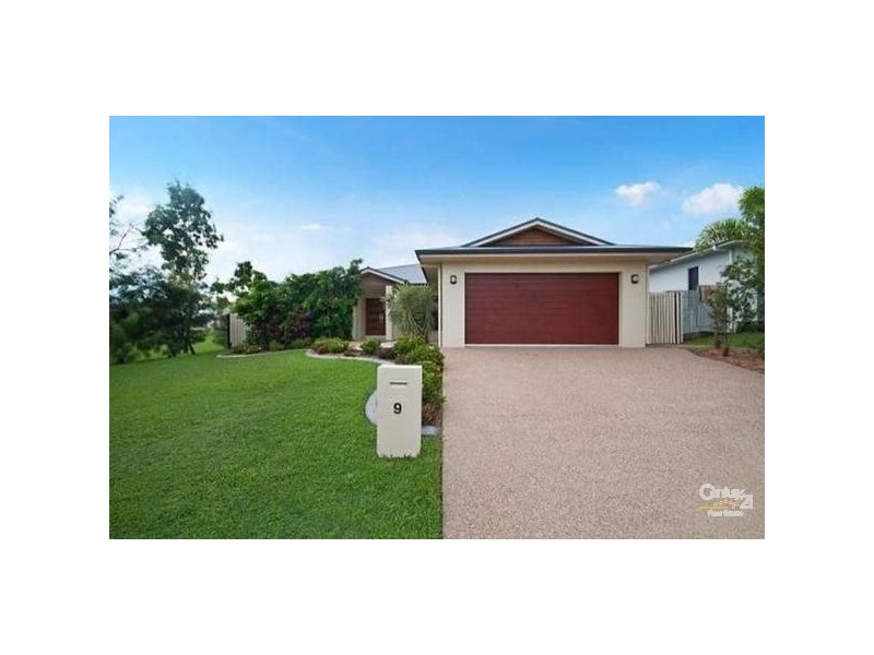 Bushland Beach QLD 4818