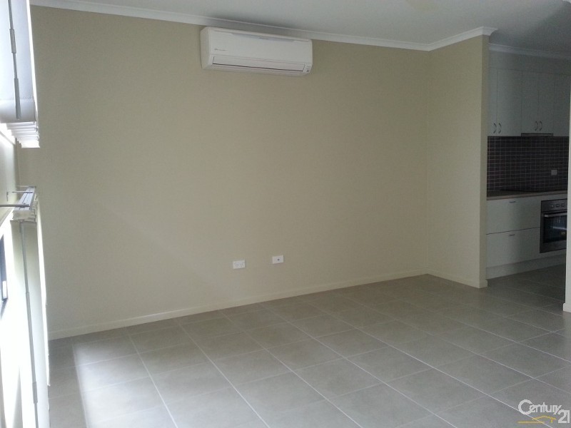 36 Beach Oak Drive, Mount Low QLD 4818