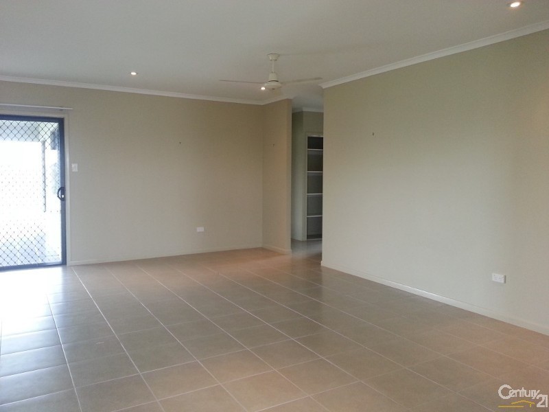 36 Beach Oak Drive, Mount Low QLD 4818