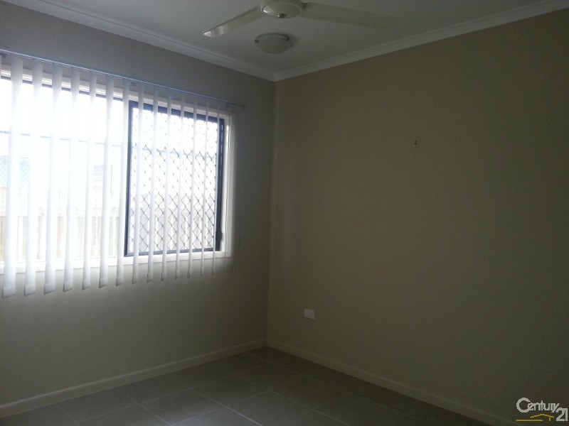 36 Beach Oak Drive, Mount Low QLD 4818