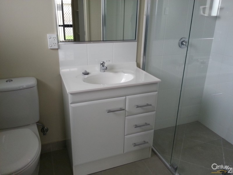 36 Beach Oak Drive, Mount Low QLD 4818