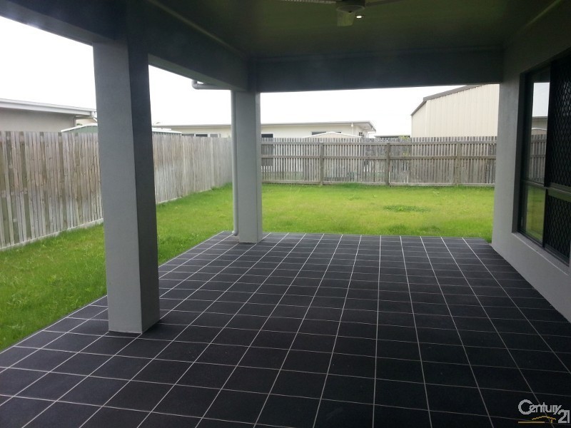 36 Beach Oak Drive, Mount Low QLD 4818