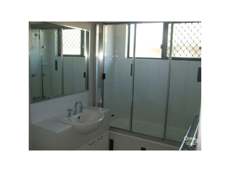 60 Elphinstone Drive, Kirwan QLD 4817