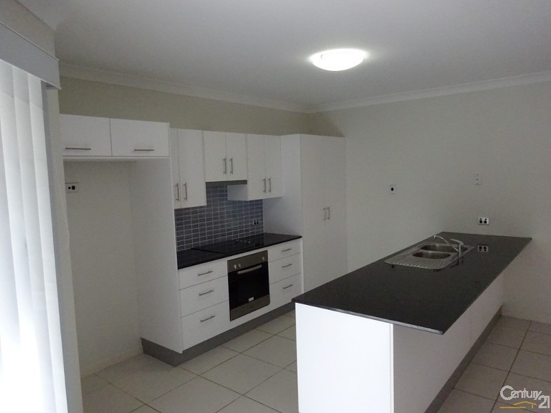 57 Daintree Drive, Bushland Beach QLD 4818