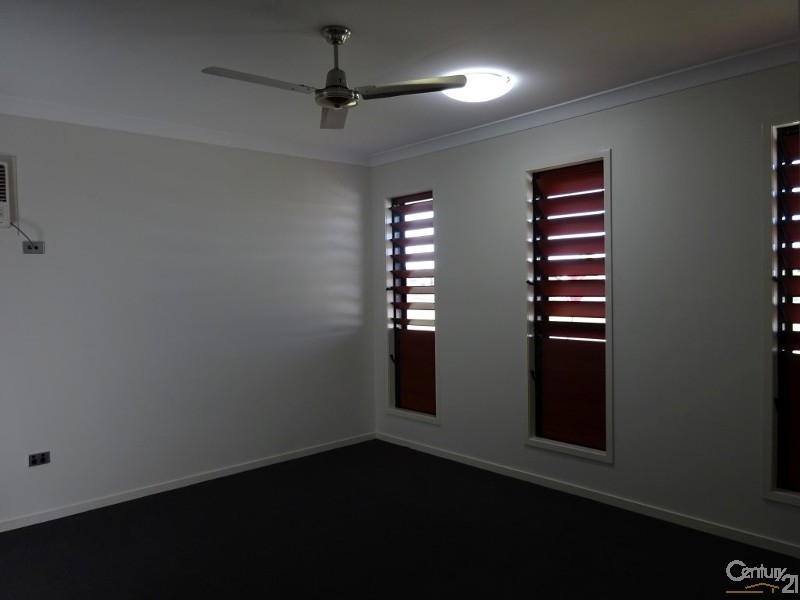 57 Daintree Drive, Bushland Beach QLD 4818