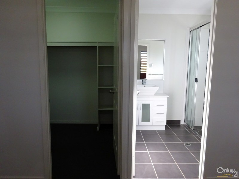 57 Daintree Drive, Bushland Beach QLD 4818