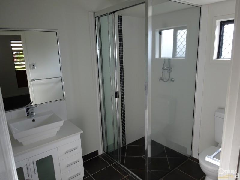 57 Daintree Drive, Bushland Beach QLD 4818