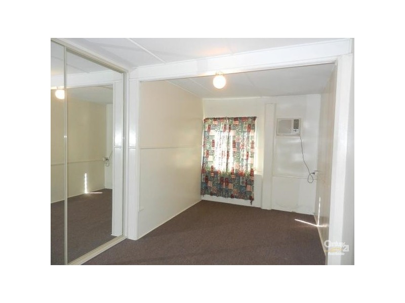 130 Francis Street, West End QLD 4810