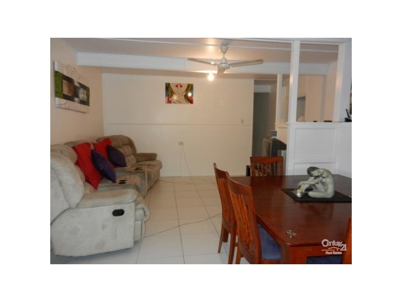 130 Francis Street, West End QLD 4810