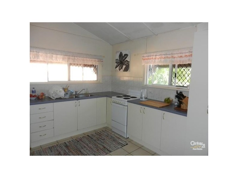 130 Francis Street, West End QLD 4810