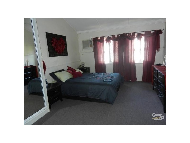 130 Francis Street, West End QLD 4810