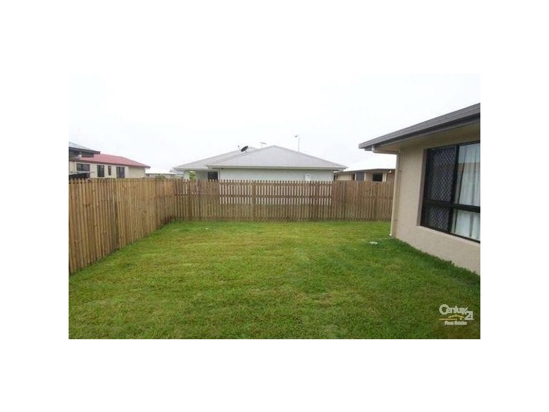 8 Carholm CT, Kirwan QLD 4817