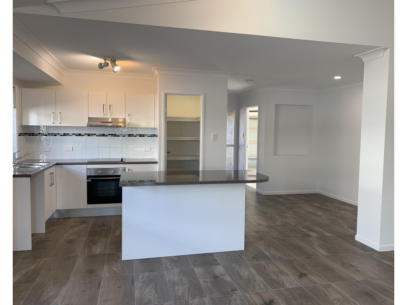 84 Springbrook Parade, Idalia QLD 4811