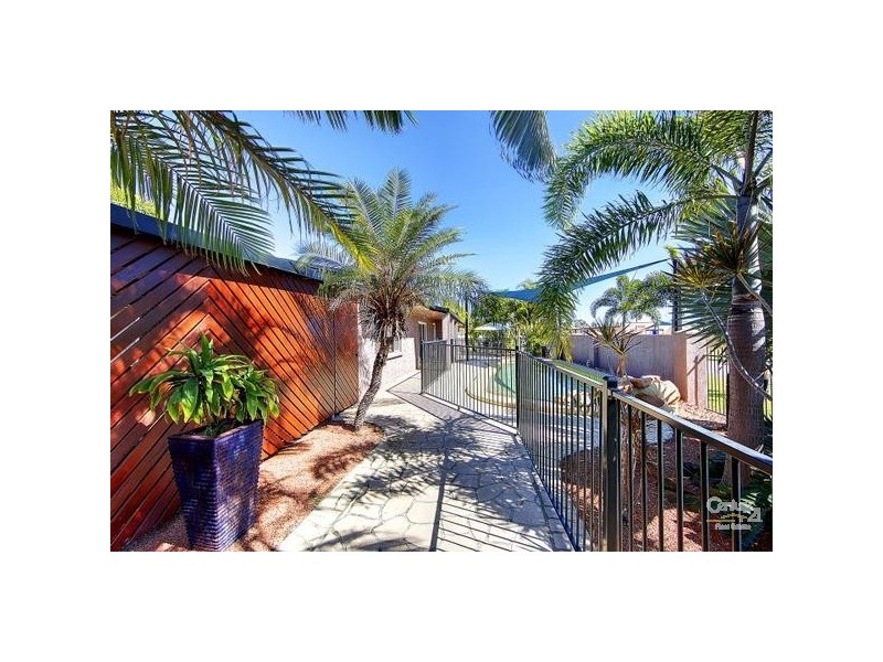 20 Corella Cres, Mount Louisa QLD 4814