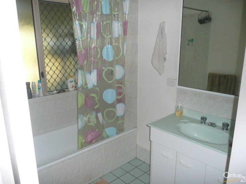 28 Chiquita Av, Rasmussen QLD 4815