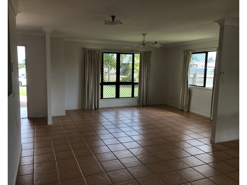 12 Mikado Court, Burdell QLD 4818