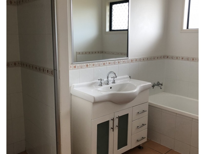 12 Mikado Court, Burdell QLD 4818