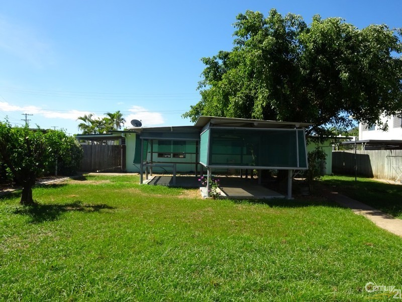 33 Munbilla Drive, Kelso QLD 4815