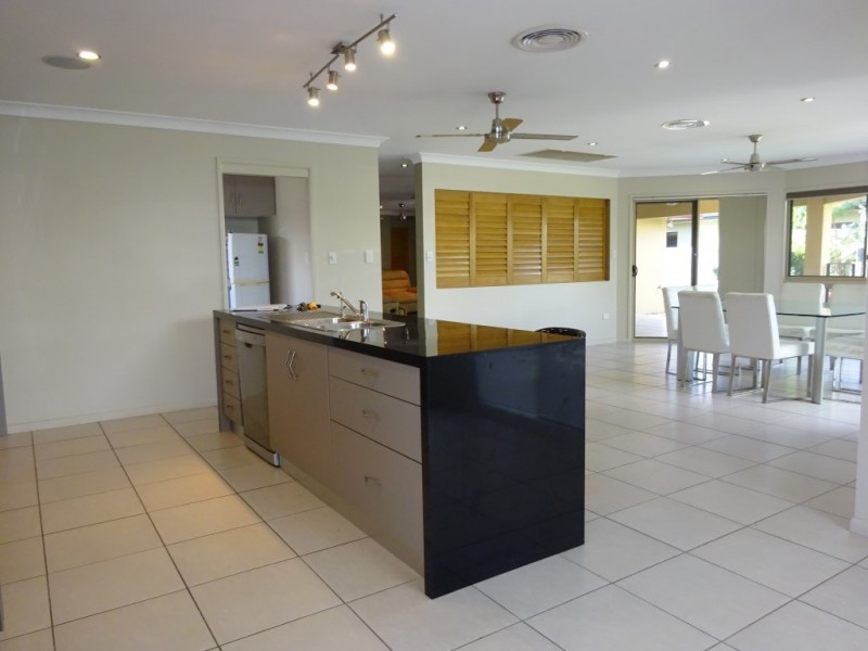 2 Newhaven Place, Idalia QLD 4811