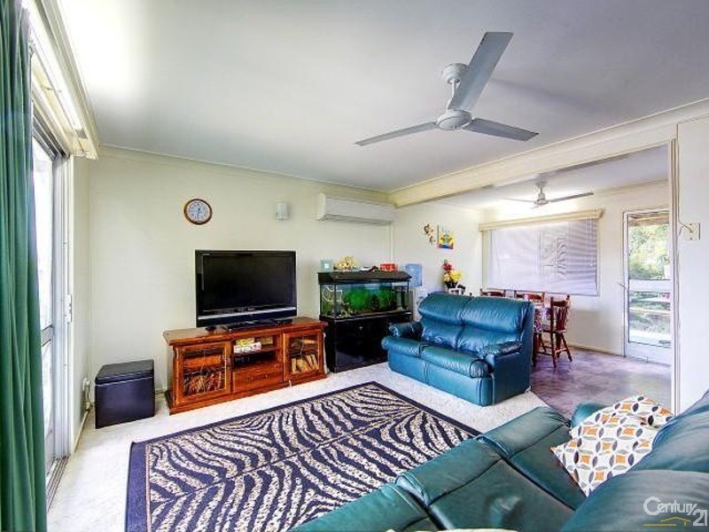 16 Hall Street, Kirwan QLD 4817