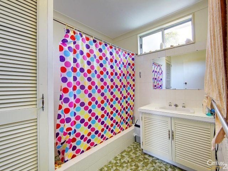 16 Hall Street, Kirwan QLD 4817