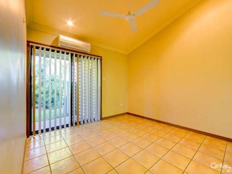 4 Hickory Court, Bushland Beach QLD 4818