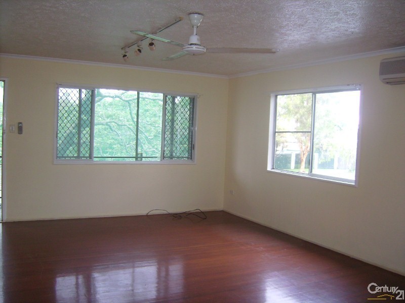 16 Davies Street, Mount Louisa QLD 4814