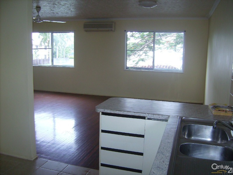 16 Davies Street, Mount Louisa QLD 4814