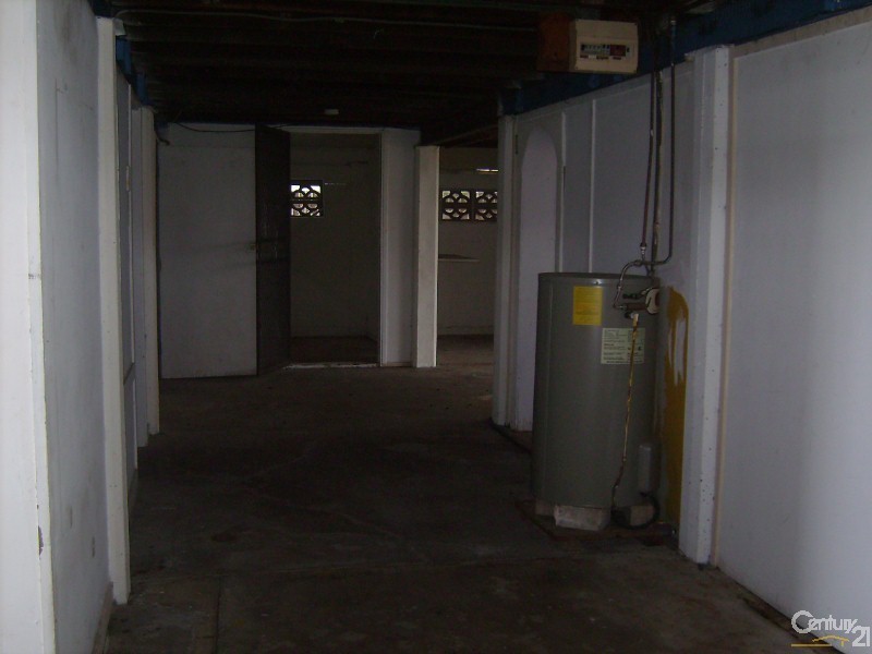 16 Davies Street, Mount Louisa QLD 4814