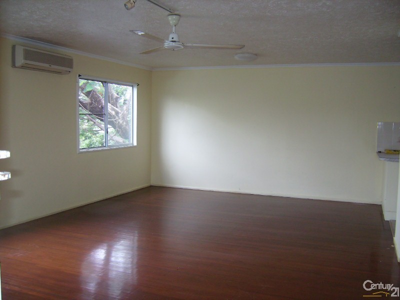 16 Davies Street, Mount Louisa QLD 4814